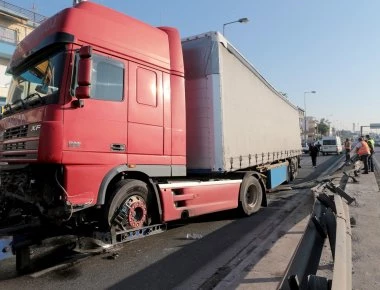 Οργή των συγγενών κατά του οδηγού της νταλίκας: «Ο άνθρωπος είναι δολοφόνος»